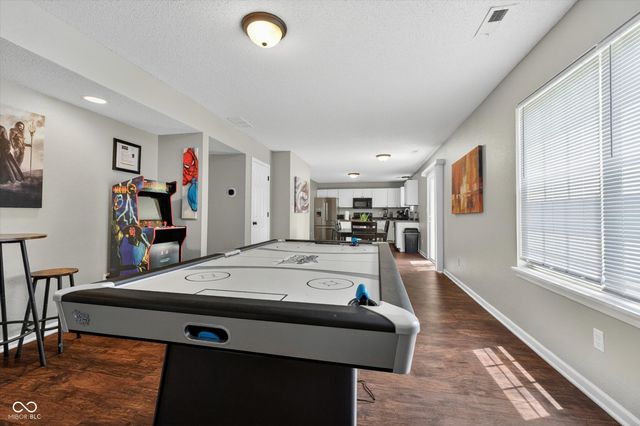 9941 Comb Run Court, Avon, IN 46123