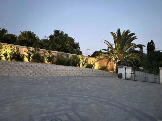 1001 Riverview Drive, Fallbrook, CA 92028