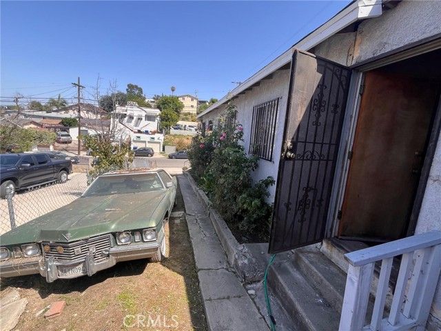 1237 N Evergreen, Los Angeles, CA 90033