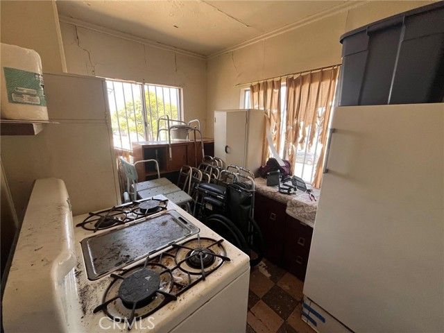 1237 N Evergreen, Los Angeles, CA 90033