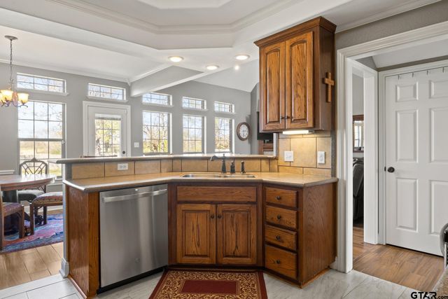 1203 Silver Oak Street, Mount Pleasant, TX 75455