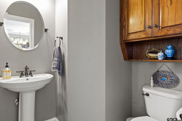 1203 Silver Oak Street, Mount Pleasant, TX 75455