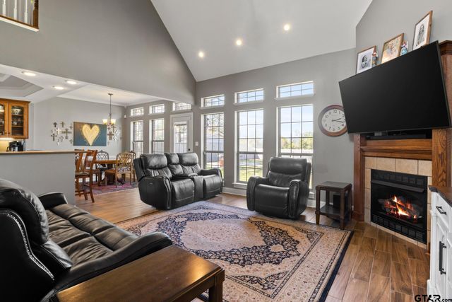 1203 Silver Oak Street, Mount Pleasant, TX 75455