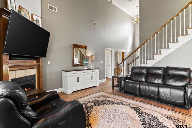 1203 Silver Oak Street, Mount Pleasant, TX 75455