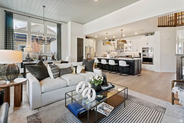 1128 W FREMONT ST, Saratoga Springs, UT 84045