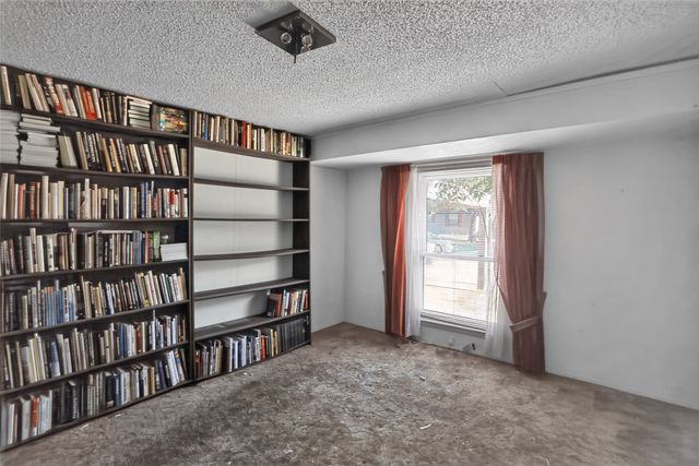2108 Barton Drive, Arlington, TX 76010