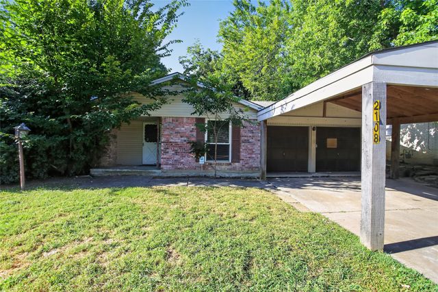 2108 Barton Drive, Arlington, TX 76010