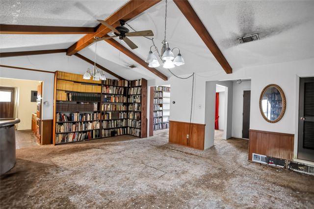 2108 Barton Drive, Arlington, TX 76010