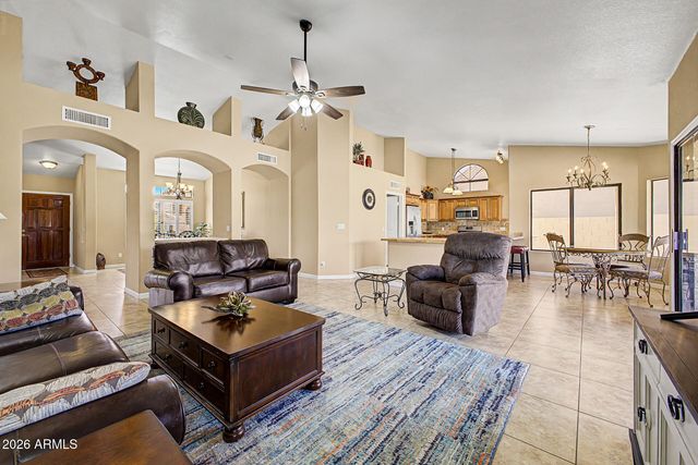9510 W MENADOTA Drive, Peoria, AZ 85382