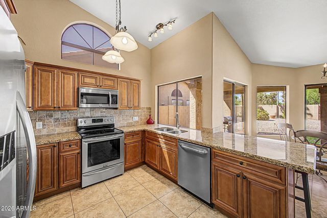 9510 W MENADOTA Drive, Peoria, AZ 85382