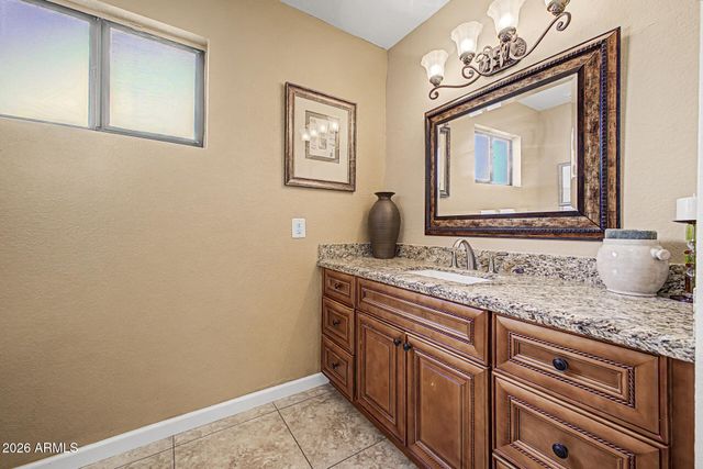 9510 W MENADOTA Drive, Peoria, AZ 85382