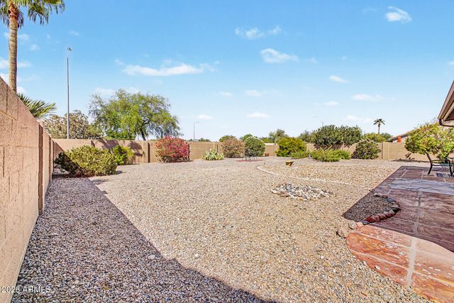 9510 W MENADOTA Drive, Peoria, AZ 85382