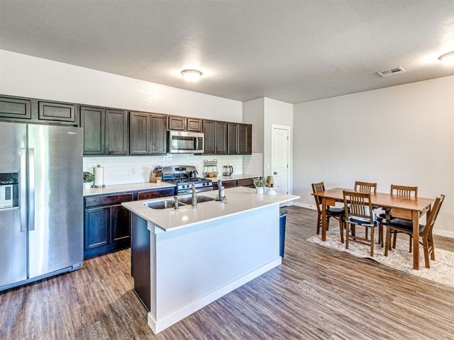 14205 Athens Lane, Yukon, OK 73099