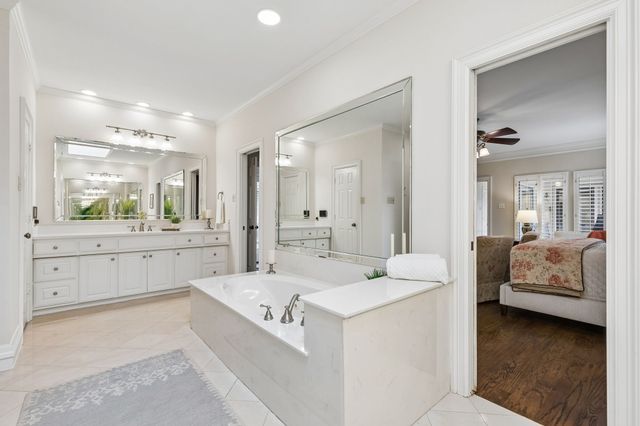 16843 Village Lane, Dallas, TX 75248