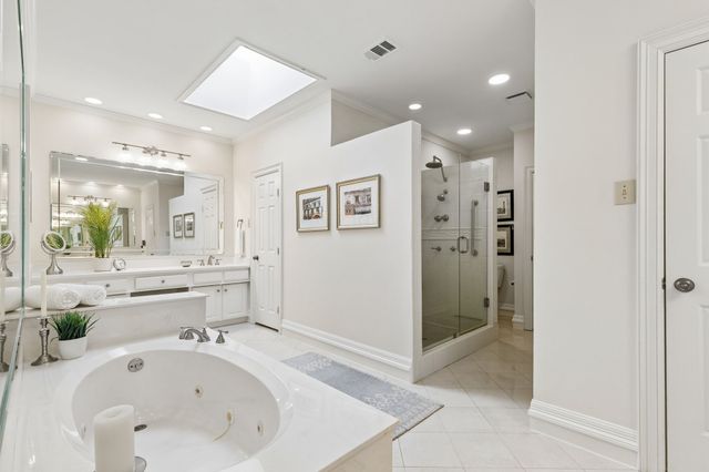 16843 Village Lane, Dallas, TX 75248