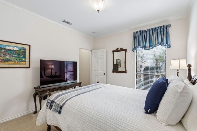 16843 Village Lane, Dallas, TX 75248