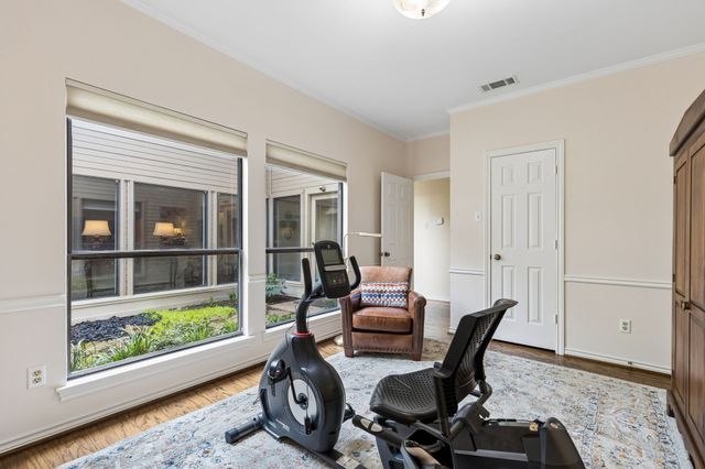 16843 Village Lane, Dallas, TX 75248