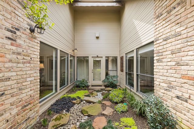 16843 Village Lane, Dallas, TX 75248