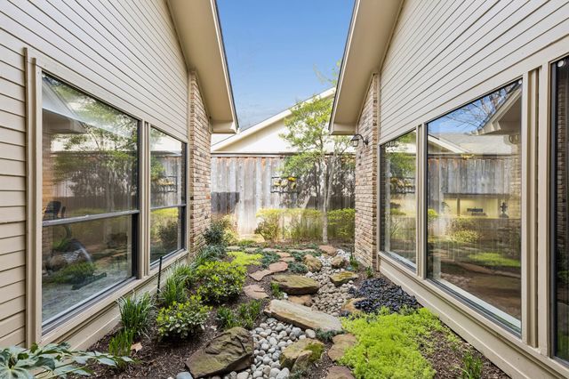 16843 Village Lane, Dallas, TX 75248