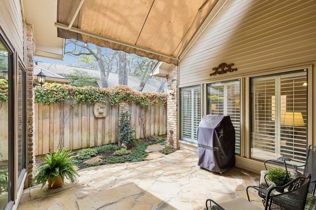 16843 Village Lane, Dallas, TX 75248