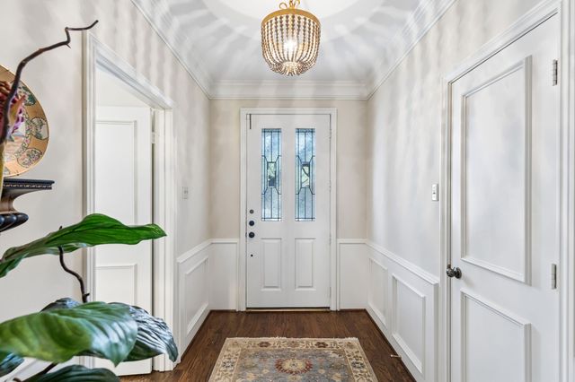 16843 Village Lane, Dallas, TX 75248