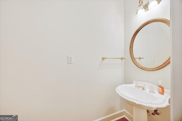 105 N Wellington Drive, Macon, GA 31210