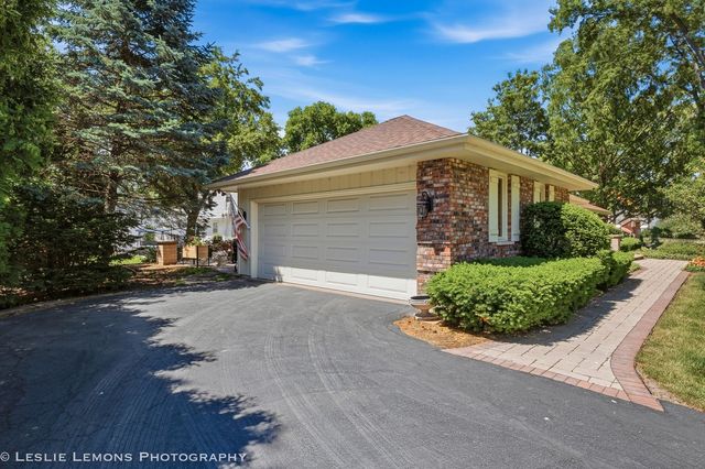 1160 Cheshire Avenue, Naperville, IL 60540