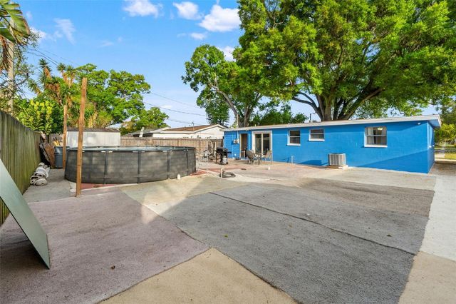 8996 SOUTHERN COMFORT DRIVE, Largo, FL 33773
