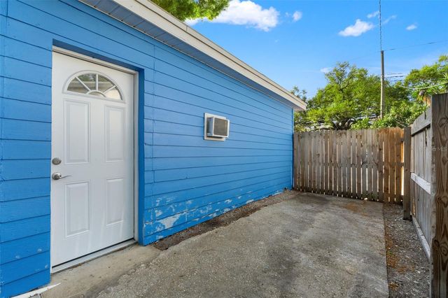 8996 SOUTHERN COMFORT DRIVE, Largo, FL 33773