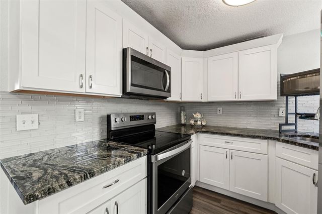 8996 SOUTHERN COMFORT DRIVE, Largo, FL 33773