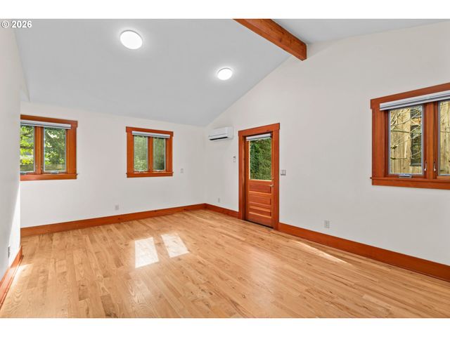 320 HIGH St, Eugene, OR 97401