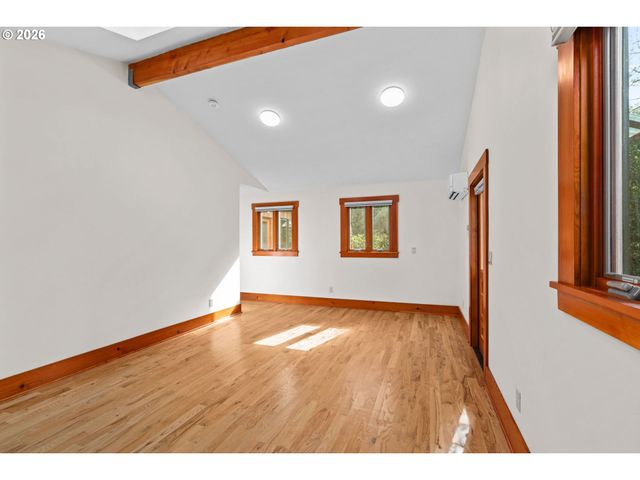 320 HIGH St, Eugene, OR 97401