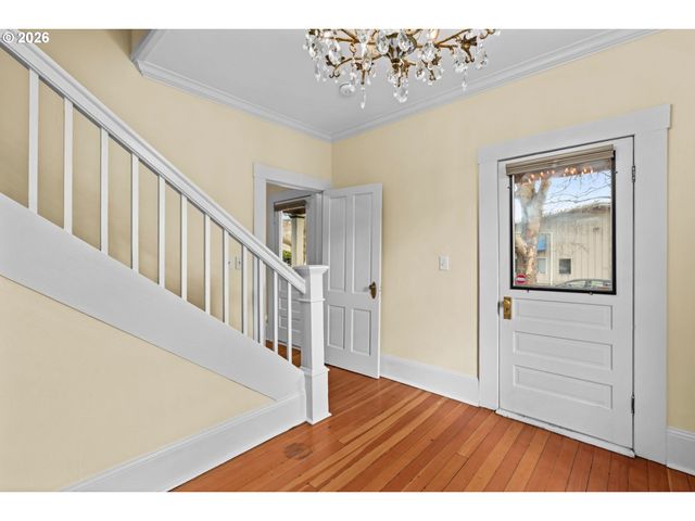 320 HIGH St, Eugene, OR 97401