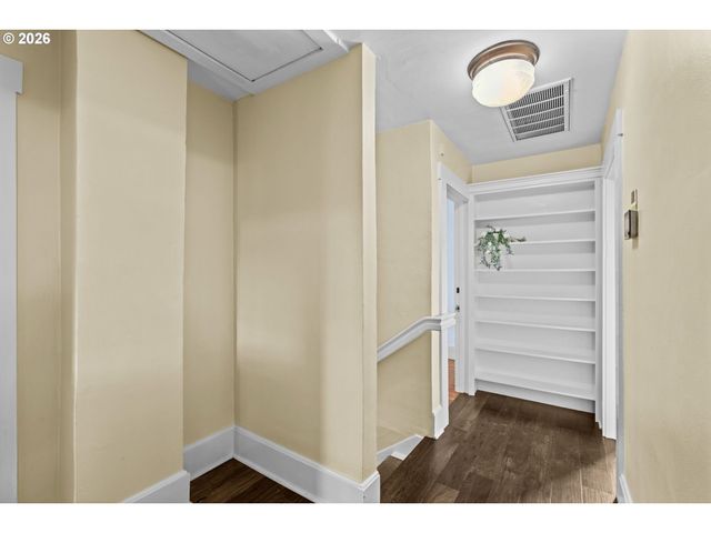 320 HIGH St, Eugene, OR 97401