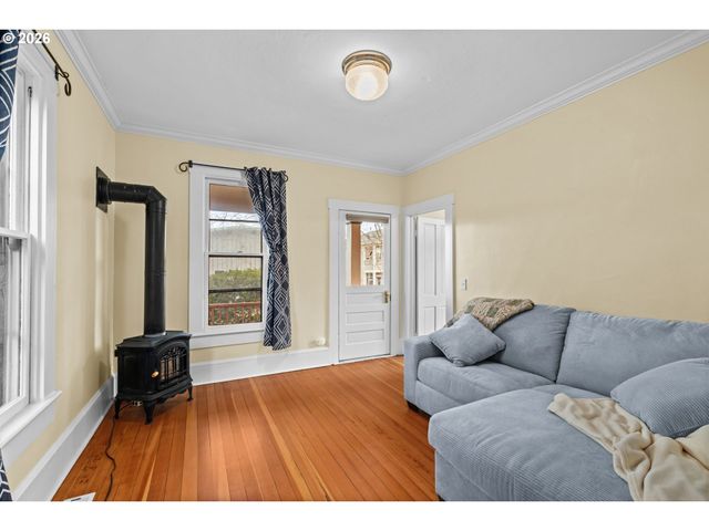 320 HIGH St, Eugene, OR 97401