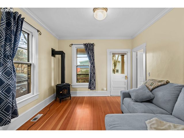 320 HIGH St, Eugene, OR 97401