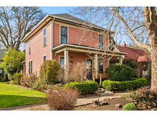 320 HIGH St, Eugene, OR 97401