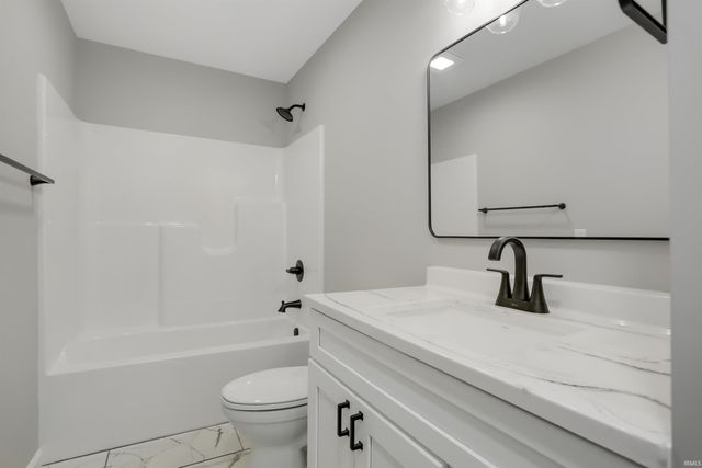 520 Madison Avenue, Evansville, IN 47713