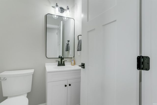 520 Madison Avenue, Evansville, IN 47713