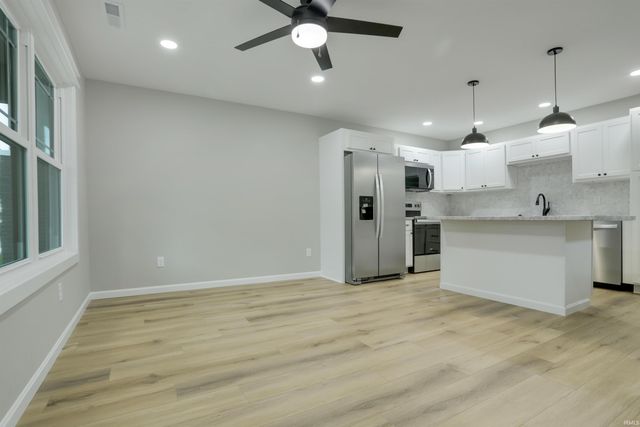520 Madison Avenue, Evansville, IN 47713