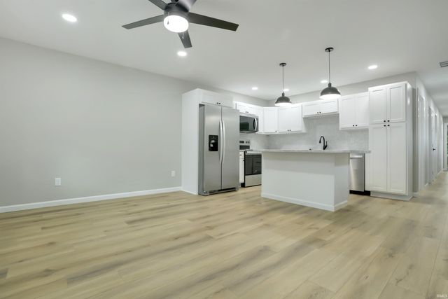 520 Madison Avenue, Evansville, IN 47713