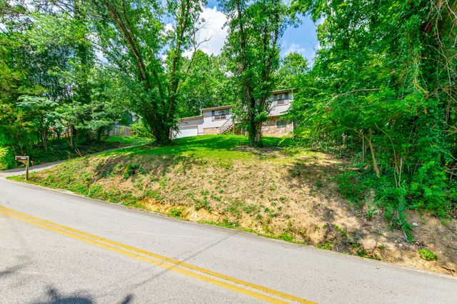1315 Coffelt Road, Hixson, TN 37343