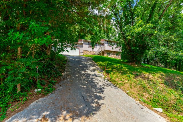 1315 Coffelt Road, Hixson, TN 37343