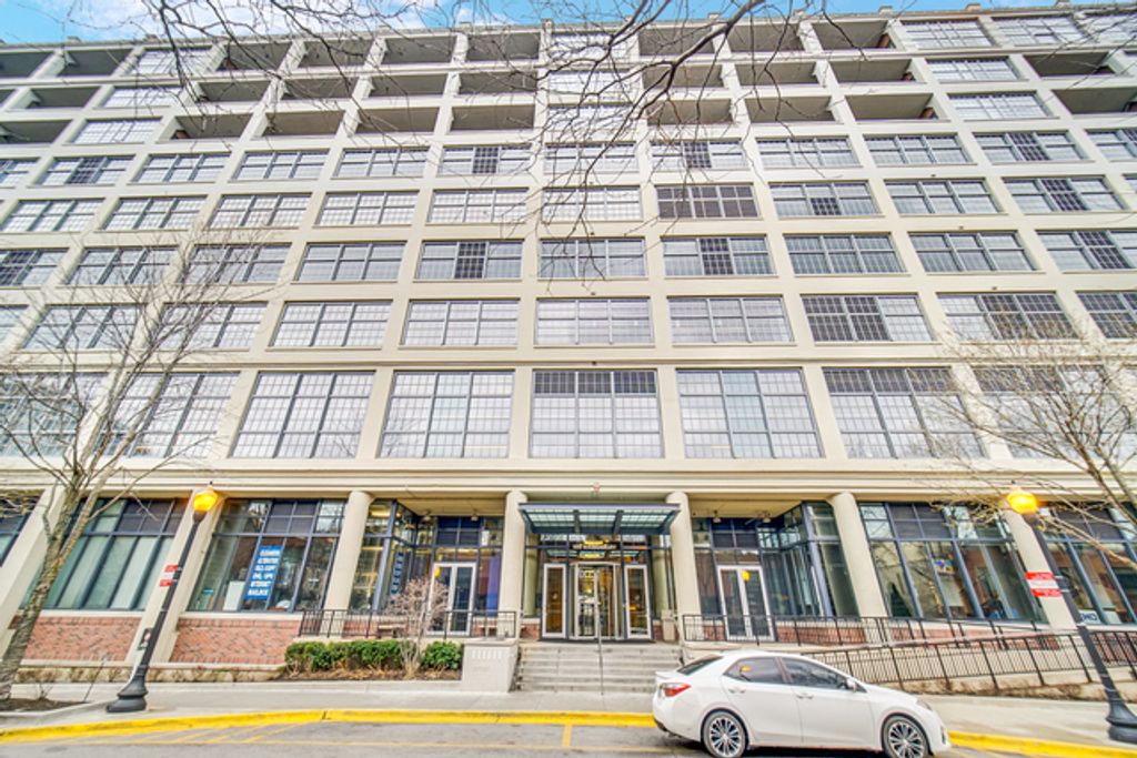 Image 1 of property listing at 900 N KINGSBURY Street 780, Chicago, IL 60610