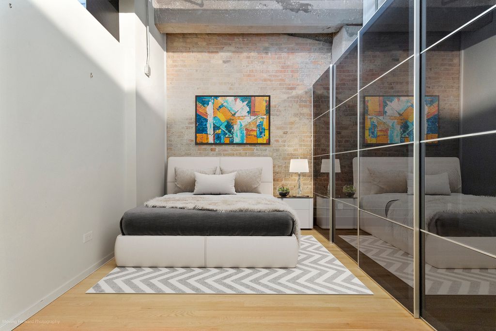 Image 13 of property listing at 900 N KINGSBURY Street 780, Chicago, IL 60610