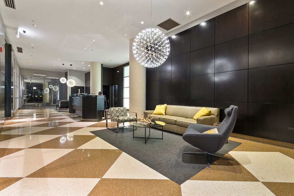 Image 3 of property listing at 900 N KINGSBURY Street 780, Chicago, IL 60610