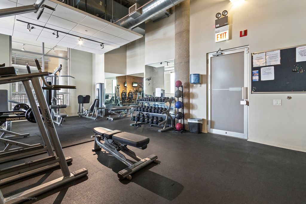 Image 28 of property listing at 900 N KINGSBURY Street 780, Chicago, IL 60610