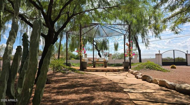 4932 E GREASEWOOD Street, Apache Junction, AZ 85119