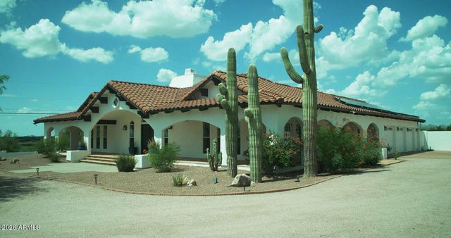 4932 E GREASEWOOD Street, Apache Junction, AZ 85119