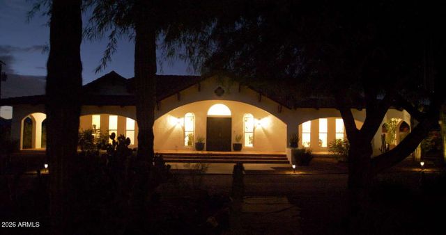 4932 E GREASEWOOD Street, Apache Junction, AZ 85119